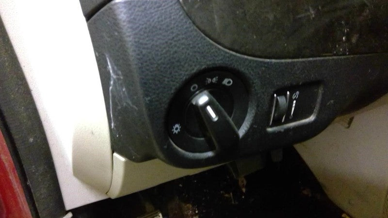 CARAVAN 2014 Dash/Interior/Seat Switch 2036098