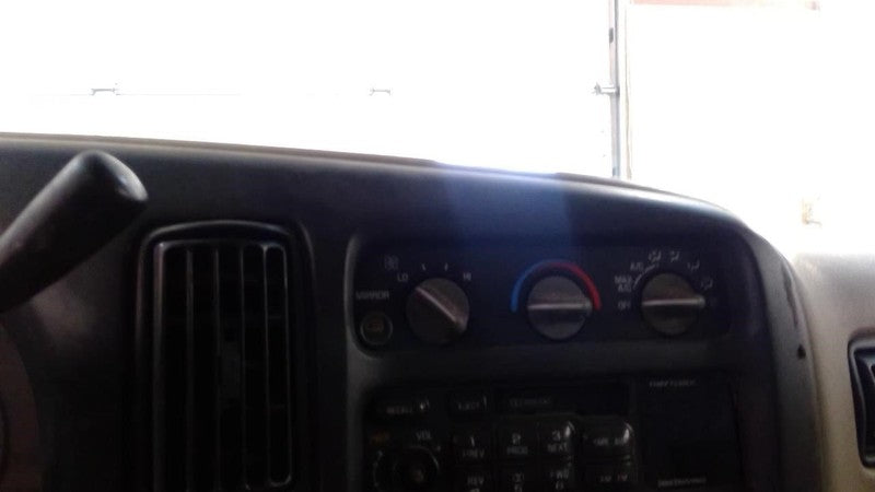 Temperature Control Dash Mounted With AC Fits 96-00 EXPRESS 1500 VAN 1