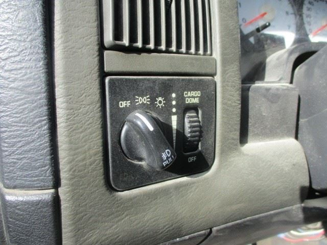 AC Compressor Fits 02-03 DODGE 1500 PICKUP 1901489