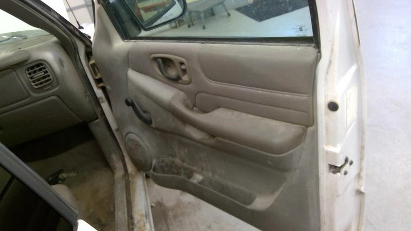 AC Condenser Fits 95-05 BLAZER S10/JIMMY S15 2035828