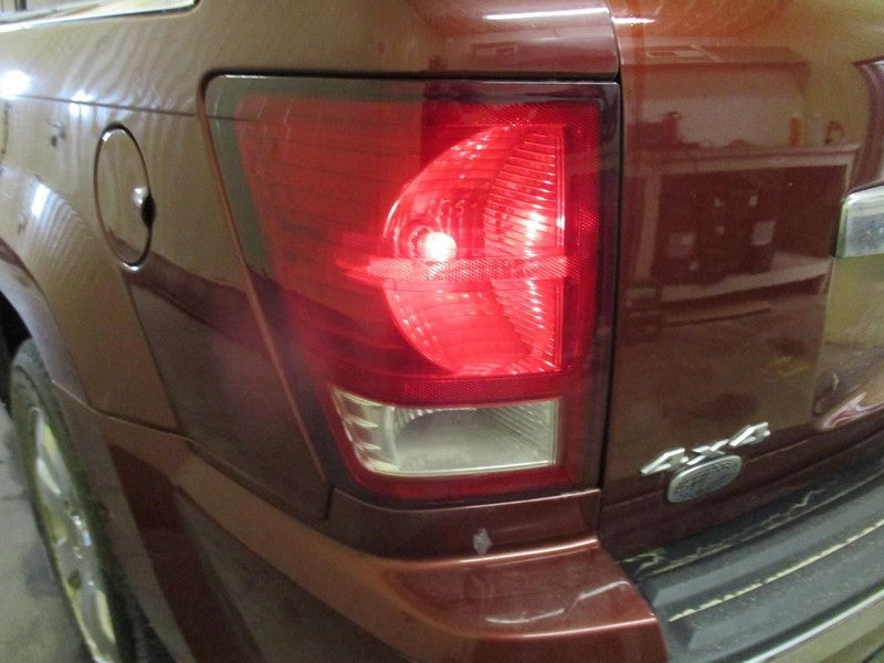 Driver Left Tail Light Fits 07-10 GRAND CHEROKEE 2018750