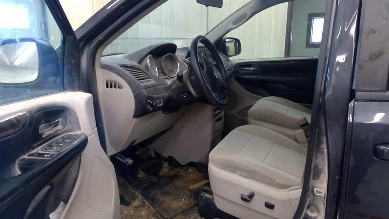 CARAVAN 2011 Hatchback Strut 2023564
