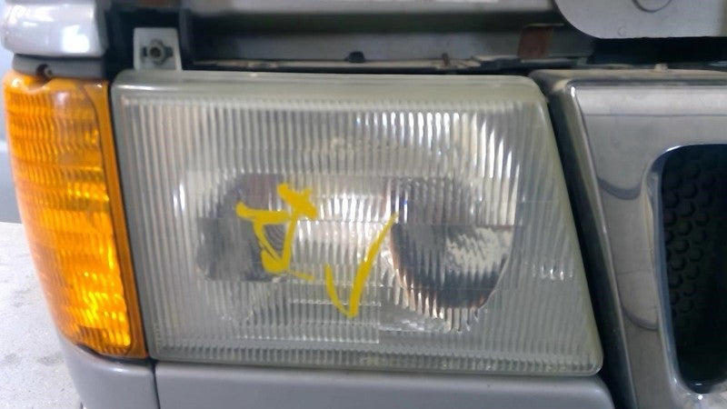 Passenger Right Headlight Composite Fits 97-07 FORD E150 VAN 1850929