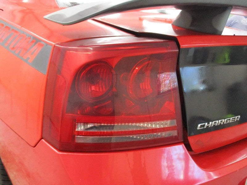 Carrier Rear RWD 5.7L 2.82 Ratio Fits 05-11 300 2051058
