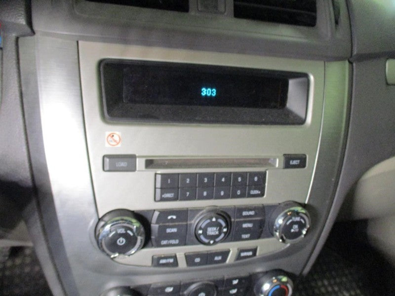Audio Equipment Radio Receiver AM-FM-CD-MP3 Fits 11 FUSION 1853955