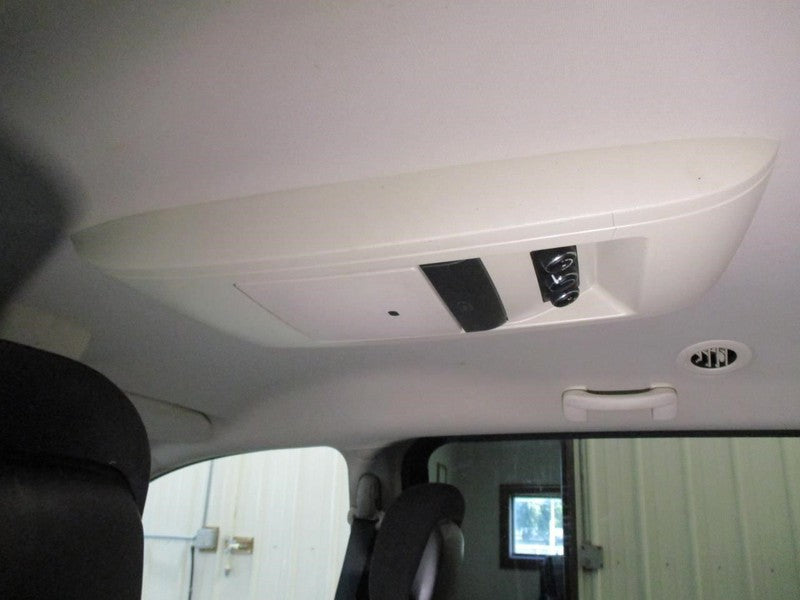 Info-GPS-TV Screen Display Screen Entertainment Fits 16-18 CARAVAN 202