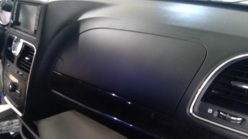 TOWN COUN 2014 Glove Box 1896196