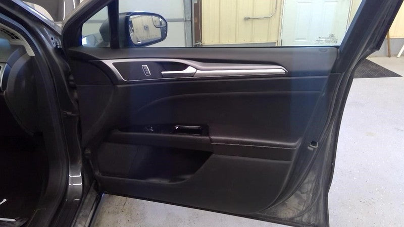 FUSION 2015 Front Door Trim Panel 2029295