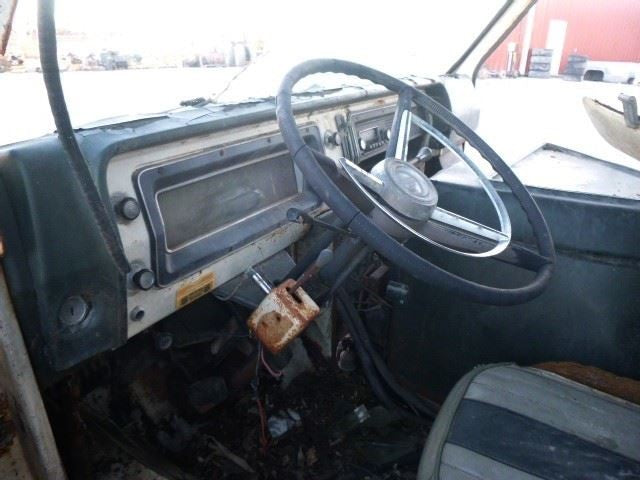 E300 1969 Dash/Interior/Seat Switch 1732371