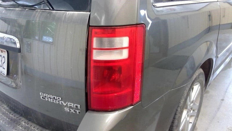 Passenger Right Tail Light Fits 08-10 CARAVAN 1919587