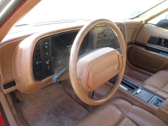 Steering Column Floor Shift Fits 90-91 REATTA 1612591