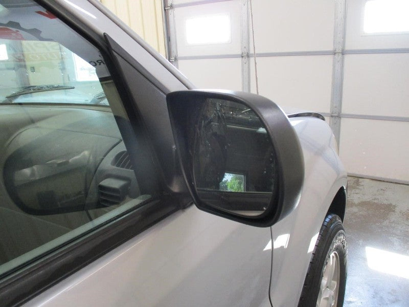 Passenger Side View Mirror Power Without Heated Glass Fits 01-07 ESCAP