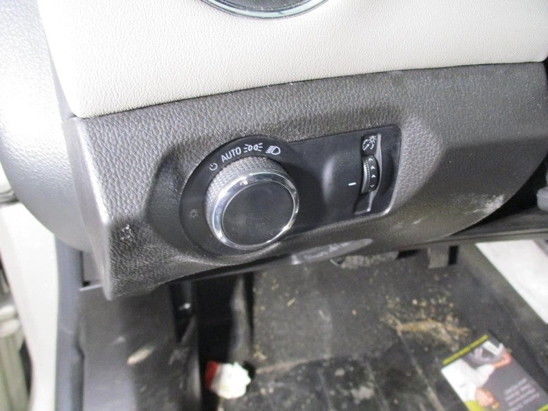 CRUZE 2013 Dash/Interior/Seat Switch 1858602
