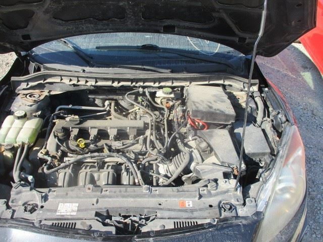 Seat Belt Front Bucket Seat Hatchback Driver Fits 10-11 MAZDA 3 158285