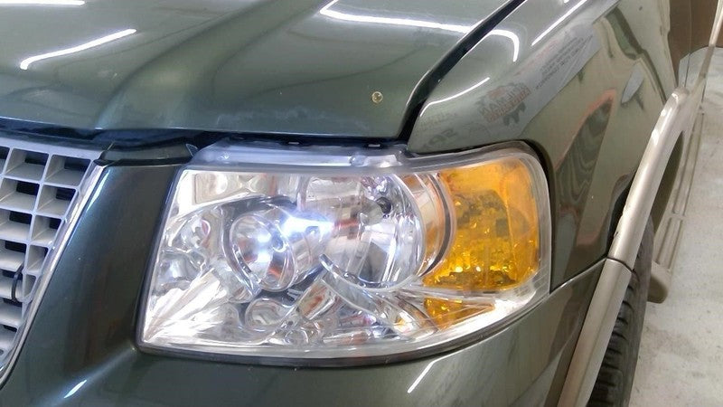 Driver Left Headlight Bright Background Fits 03-06 EXPEDITION 2024570