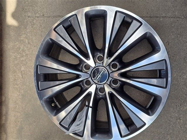 Wheel 20x8-1/2 Aluminum Machined Face Fits 15-17 NAVIGATOR 1918737