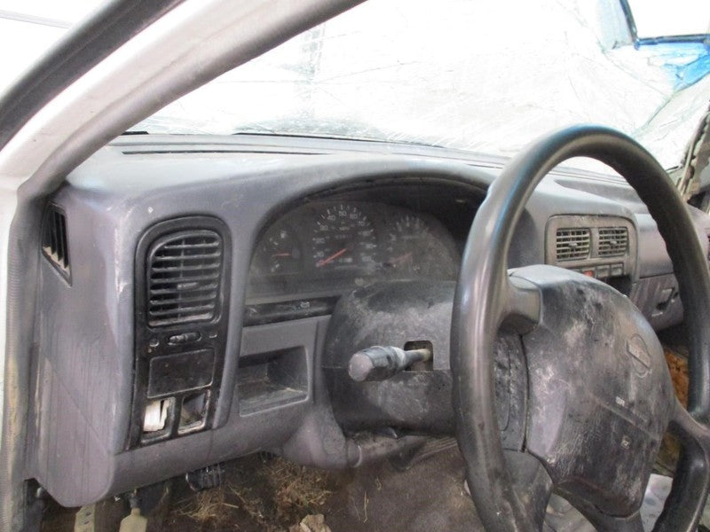 AC Condenser Fits 96-97 NISSAN PICKUP 2043244