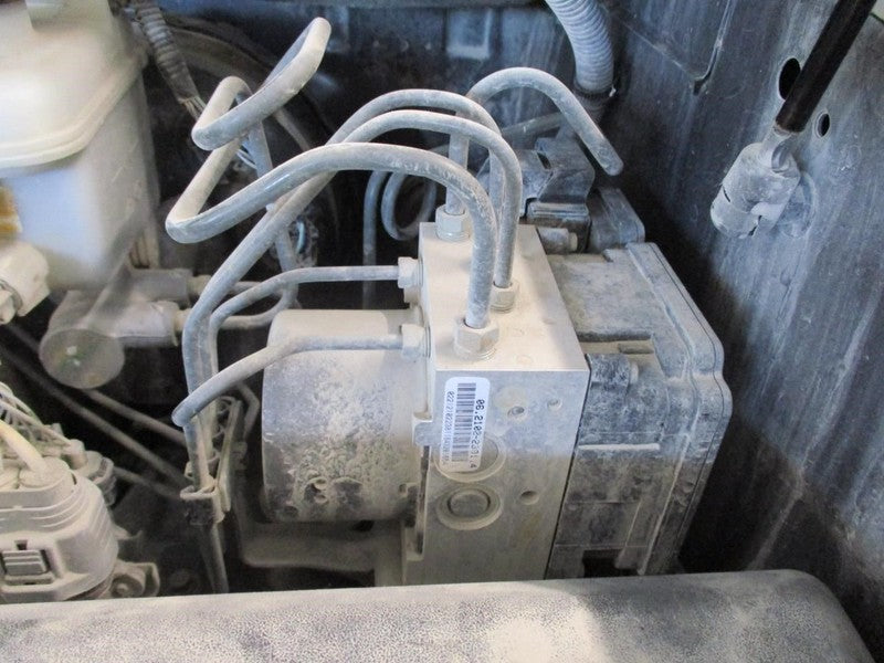 TUNDRA 2013 Glove Box 1680712