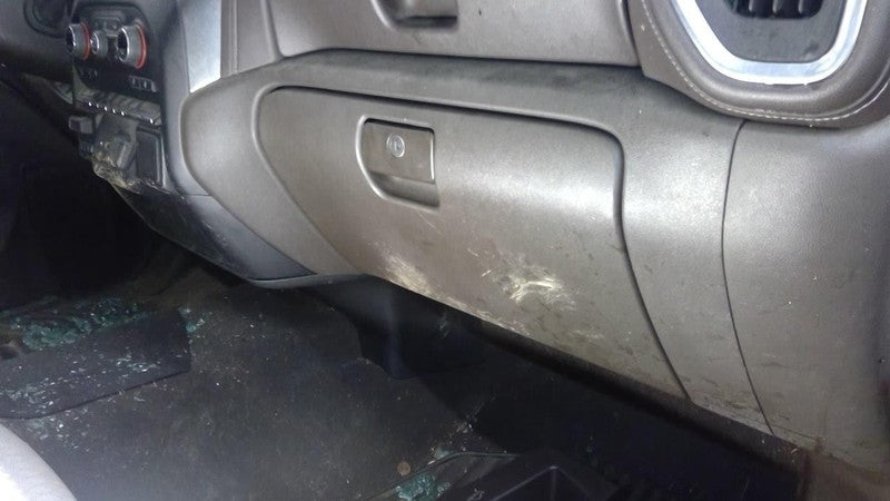 SILVRDO15 2019 Glove Box 1741962