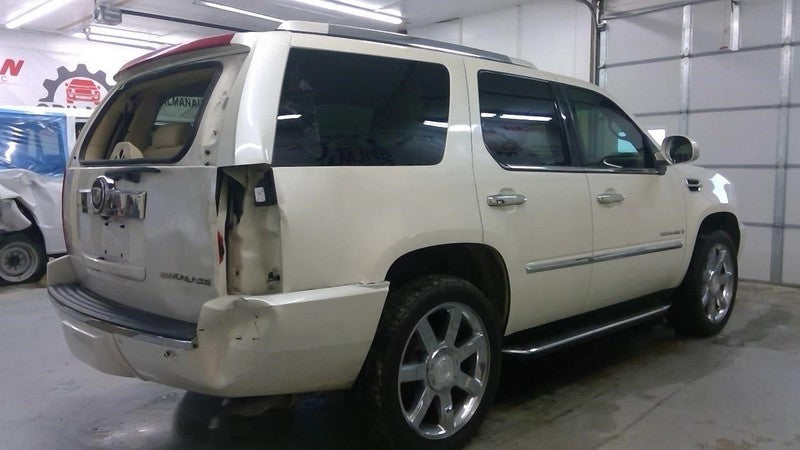 Passenger Headlight Xenon HID Fits 07-09 ESCALADE 1726424