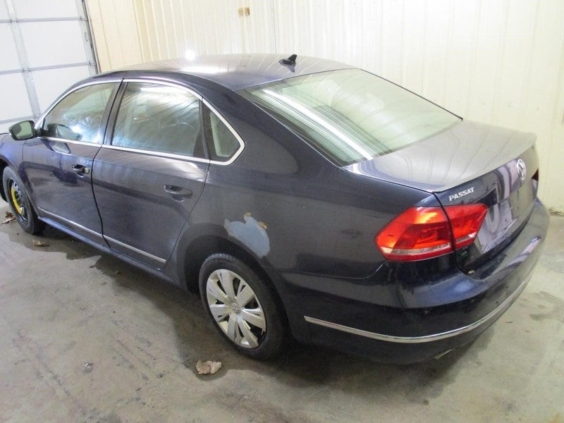 AC Condenser Fits 12-15 PASSAT 2063487