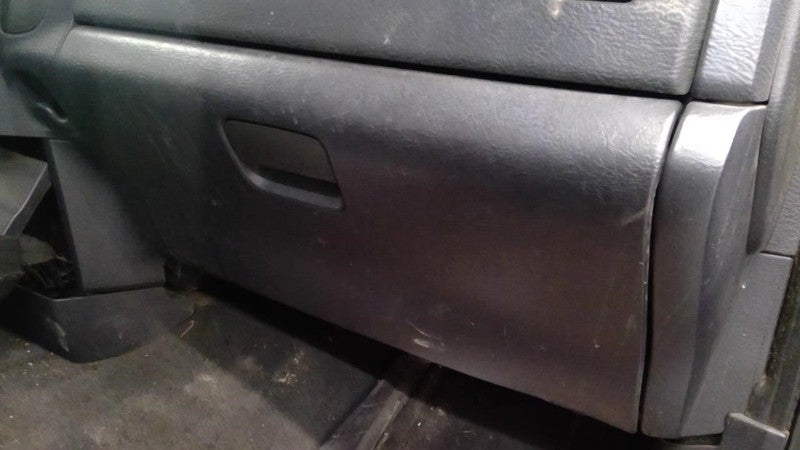 RAM1500 2004 Front Door Trim Panel 2033027