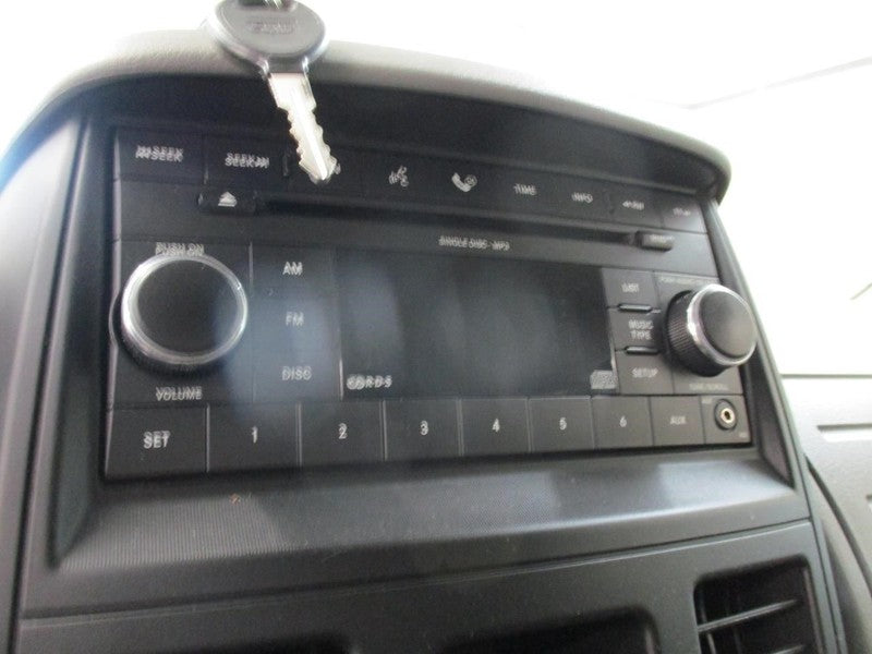 Audio Equipment Radio Receiver Radio AM-FM-CD-MP3 ID RES Fits 08 CARAV