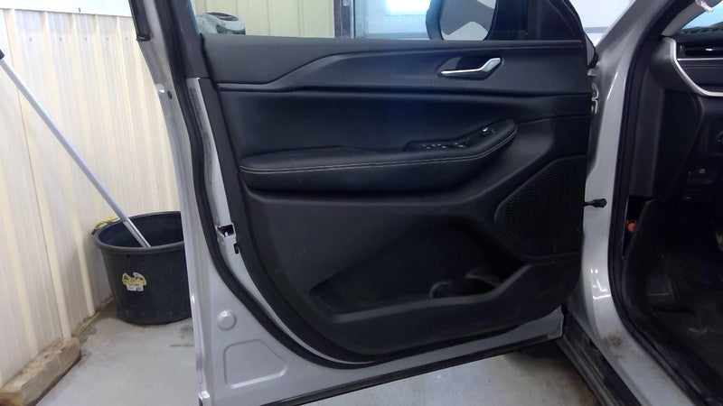 GRANDCHER 2023 Front Door Trim Panel 2052136