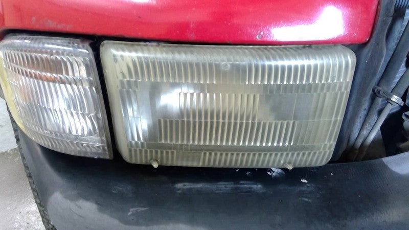 Passenger Headlight Without Sport Model Fits 94-02 DODGE 2500 PICKUP 2