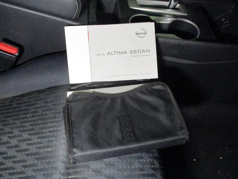 ALTIMA 2016 Owners Manual 2011591