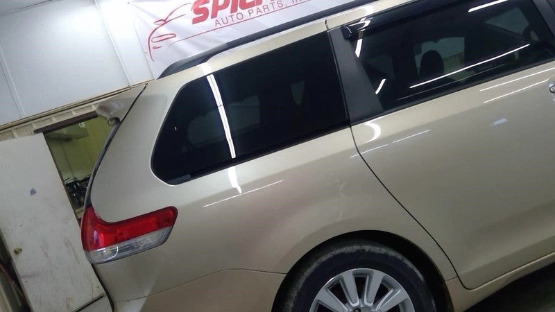 SIENNA 2011 Owners Manual 1899397