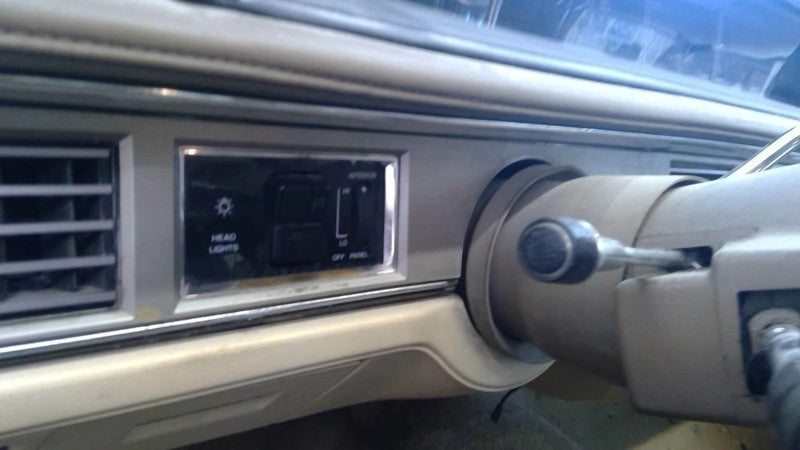 DELTA 88 1987 Dash/Interior/Seat Switch 1972667