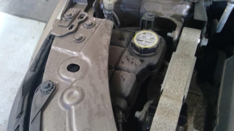 Coolant Reservoir Fits 12-17 EVOQUE 1876473