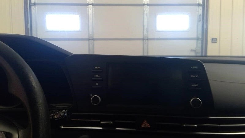 Audio Equipment Radio Display And Receiver US Market Fits 21-23 ELANTR