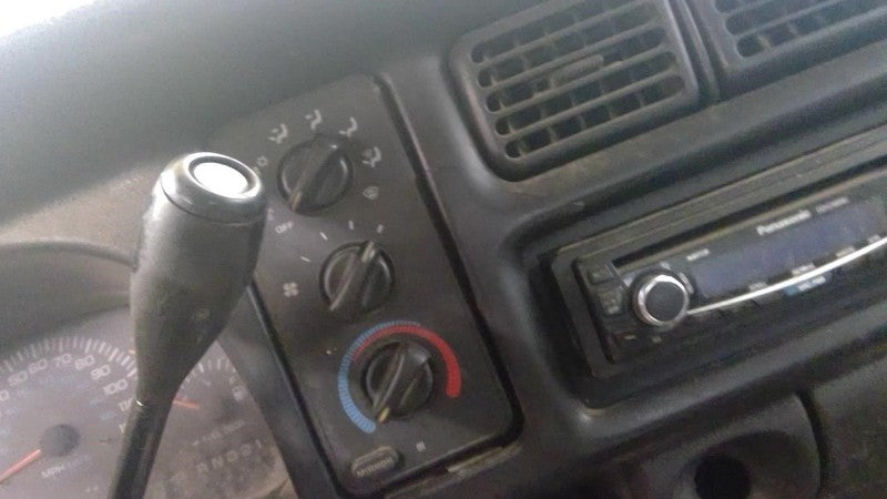 Speedometer Cluster Tachometer MPH Fits 00-01 DODGE 1500 PICKUP 201739