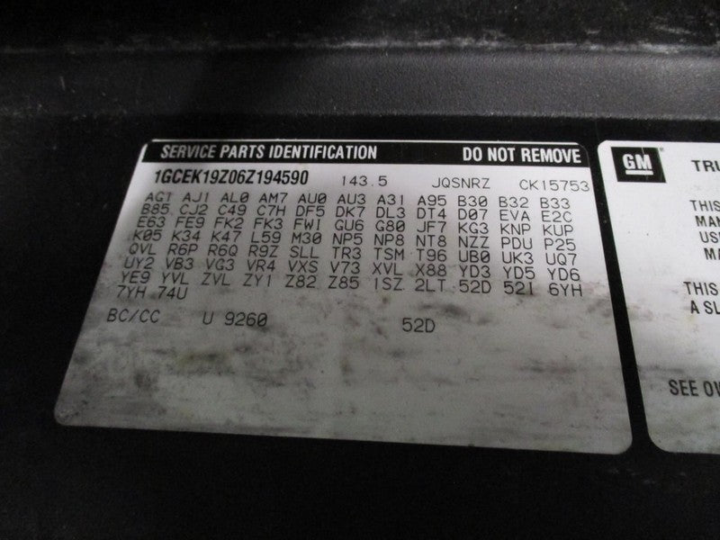 Driver Front Knee Classic Style L Opt B4V Fits 99-07 SIERRA 1500 PICKU