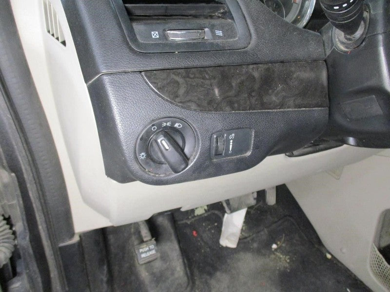 CARAVAN 2016 Dash/Interior/Seat Switch 2028124