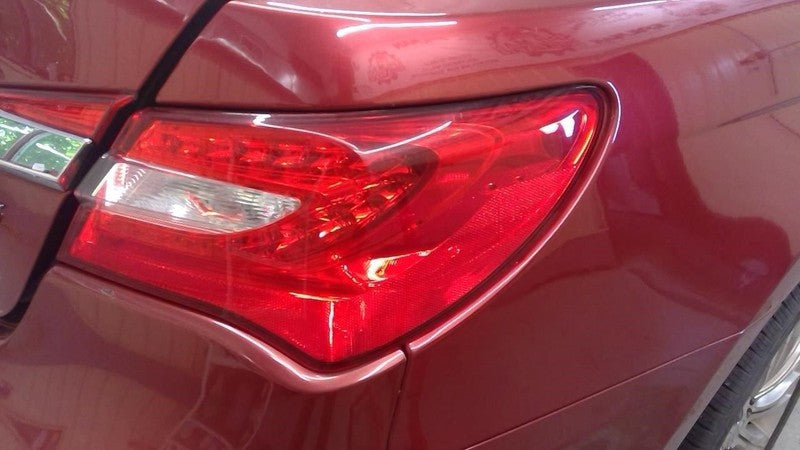 Passenger Right Tail Light Sedan Fits 11-14 200 1947021
