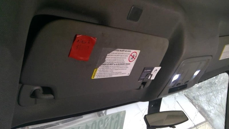 Driver Sun Visor Without Illumination Fits 19-26 SILVERADO 1500 PICKUP