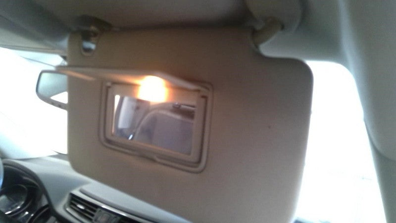 Passenger Right Sun Visor With Illumination Fits 14-17 ROGUE 1942128