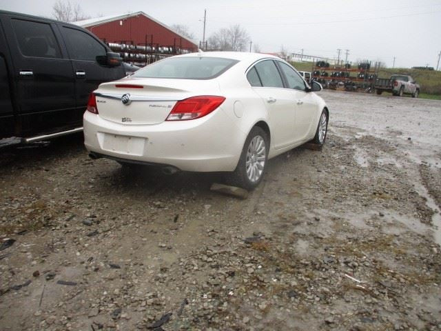 Driver Left Corner/Park Light Fog-driving Fits 11-13 REGAL 1619810