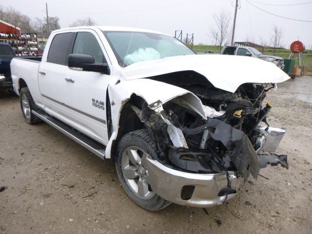 RAM1500 2016 Front Door Trim Panel 1618766
