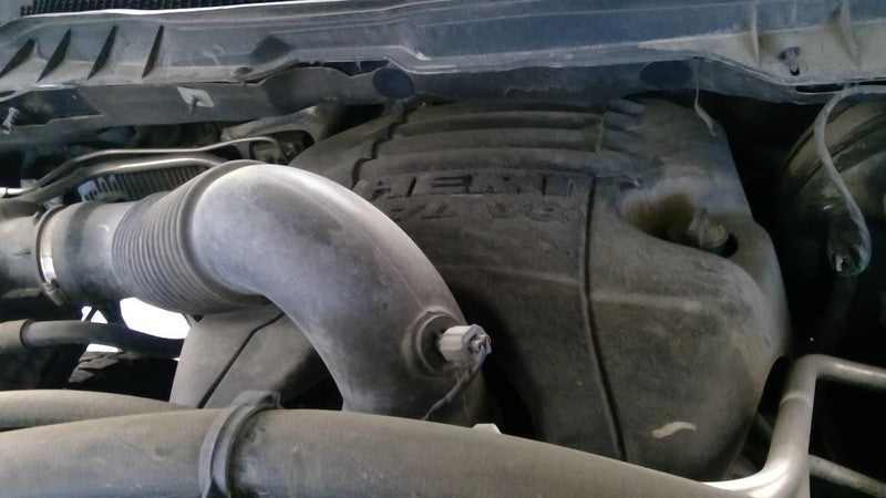 RAM1500 2018 Engine Cover 1730499