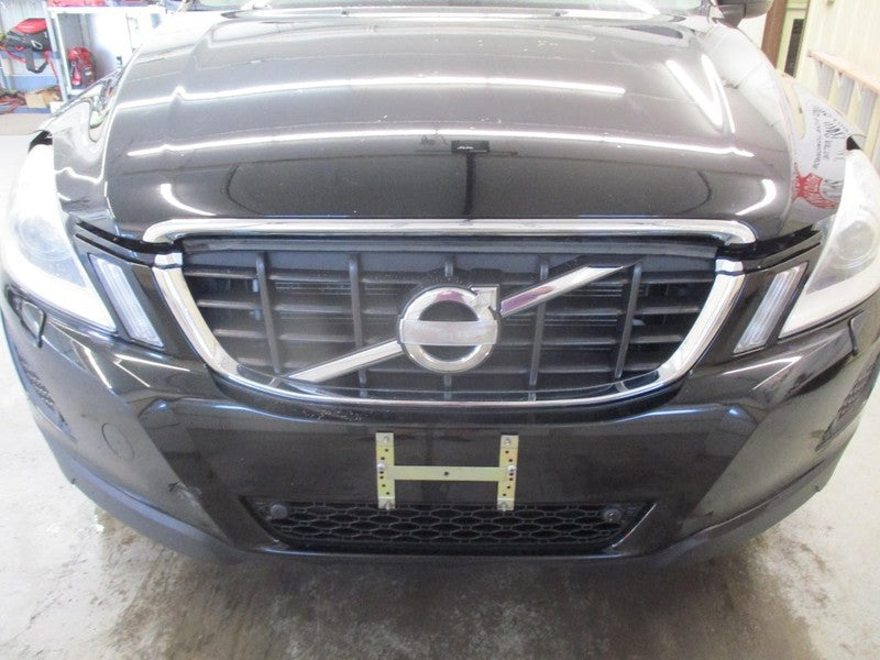 Grille XC60 Upper 3.2 Model Fits 11-13 VOLVO 60 SERIES 1990390