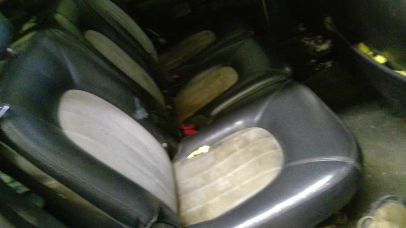 MOUNTNEER 2005 Seat Rear 2027416