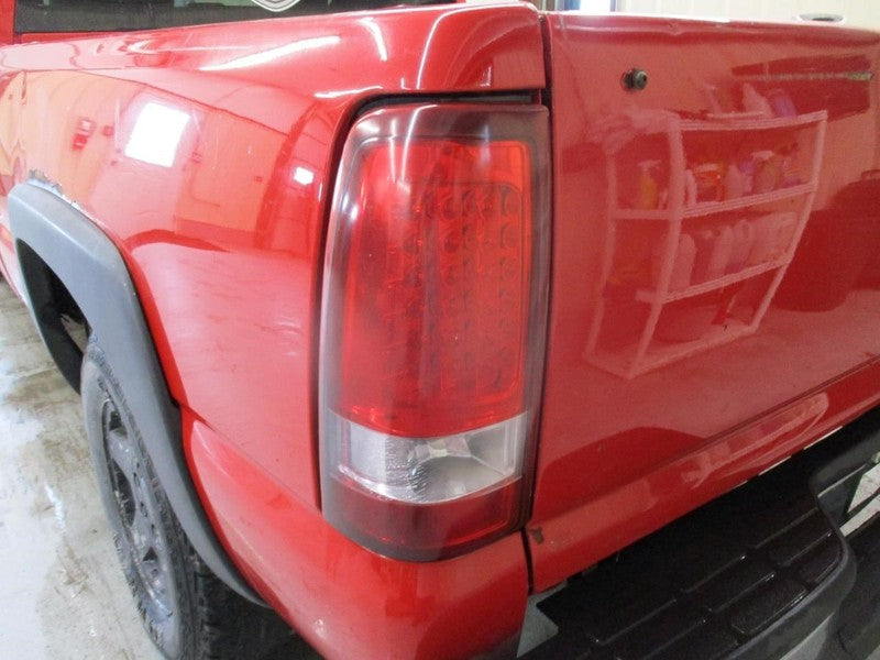 Driver Tail Light Classic Style Fits 04-07 SILVERADO 1500 PICKUP 20177