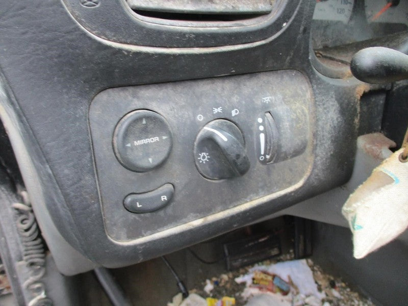 TOWN COUN 2005 Dash/Interior/Seat Switch 1936197