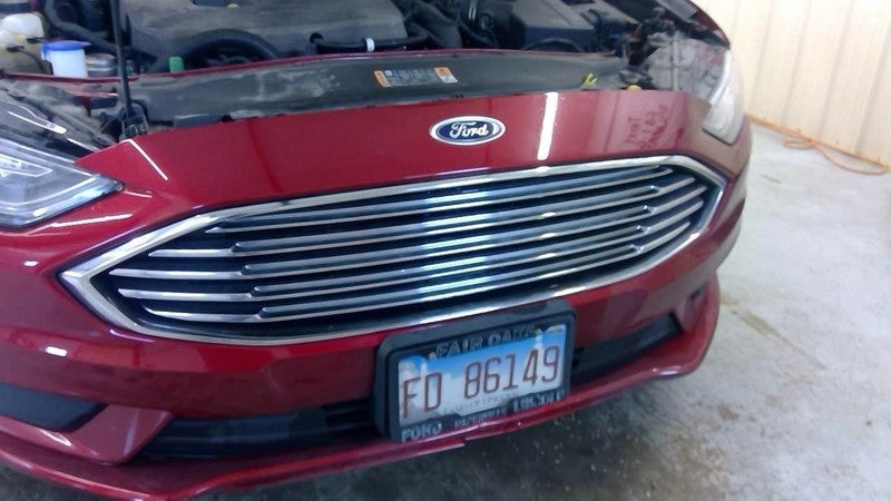 FUSION 2017 Glove Box 1740657