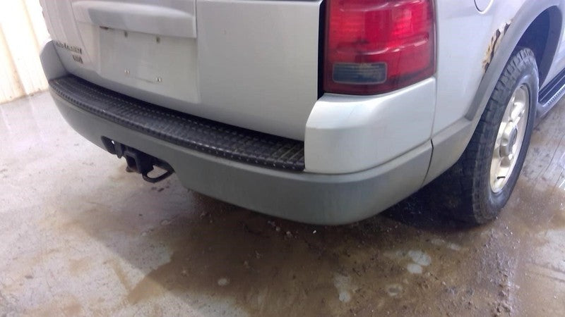 EXPLORER 2002 Front Door Trim Panel 2048928