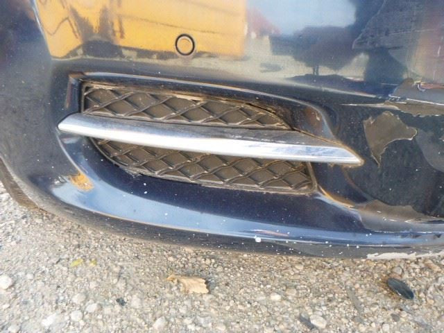 Passenger Grille Bumper Mounted Lower Ends Closed Mesh Fits 10-15 XJ 1